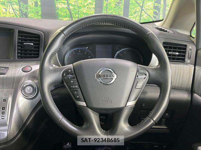 Nissan ELGRAND 2015-11 7723053-11