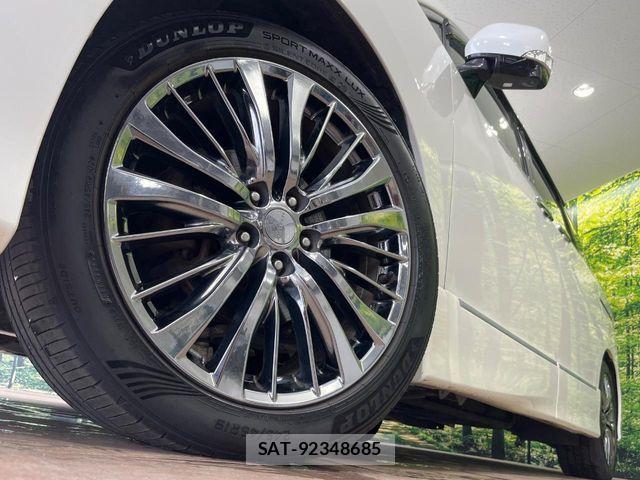 Nissan ELGRAND 2015-11 7723053-13