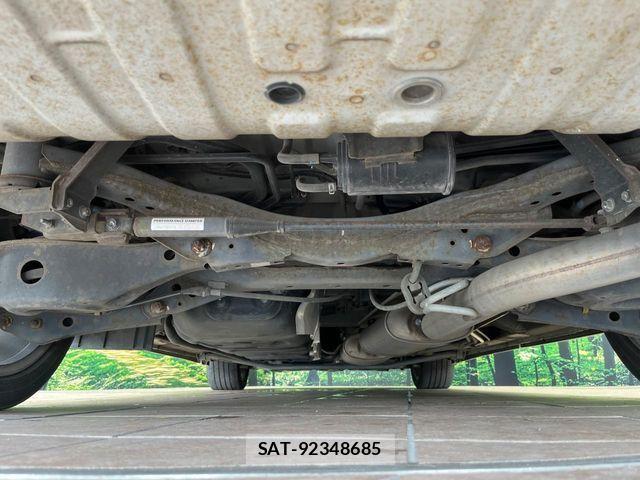Nissan ELGRAND 2015-11 7723053-19