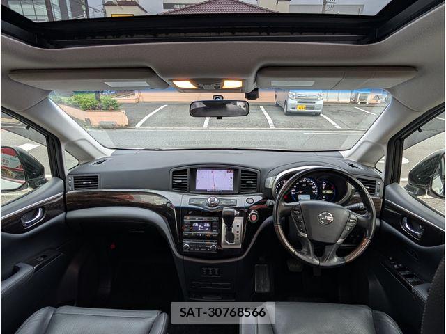 Nissan ELGRAND 2013-07 7723065-14