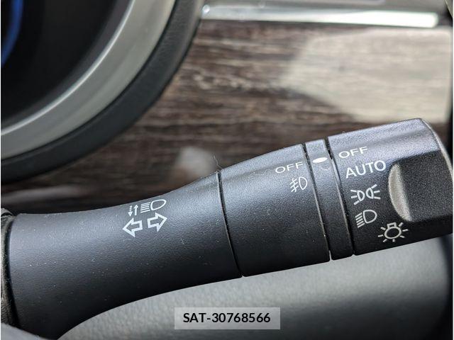 Nissan ELGRAND 2013-07 7723065-24