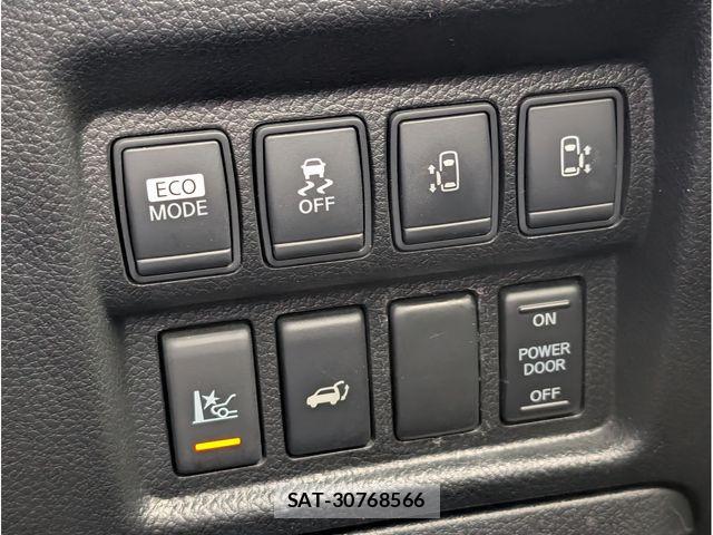 Nissan ELGRAND 2013-07 7723065-25