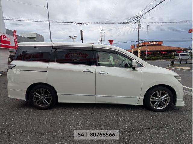 Nissan ELGRAND 2013-07 7723065-4