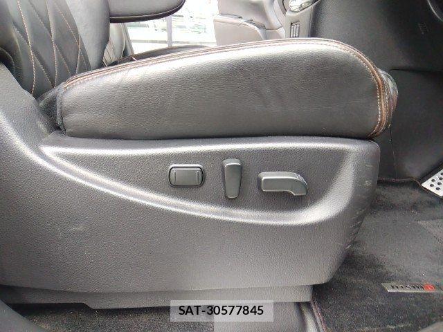 Nissan ELGRAND 2016-02 7723050-27