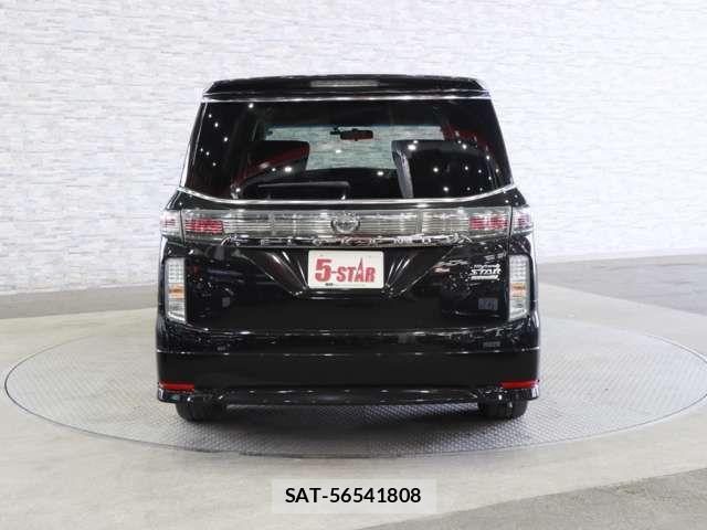 Nissan ELGRAND 2018-08 7723052-13