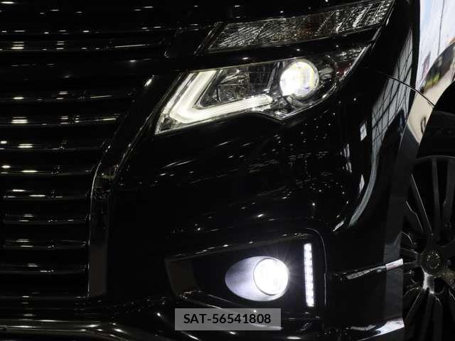 Nissan ELGRAND 2018-08 7723052-14