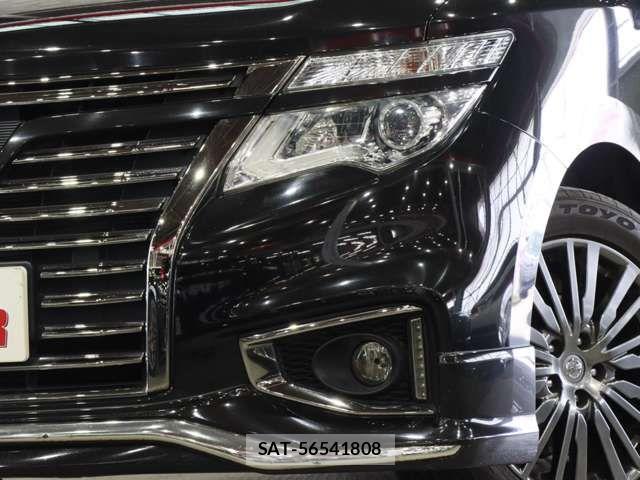 Nissan ELGRAND 2018-08 7723052-15