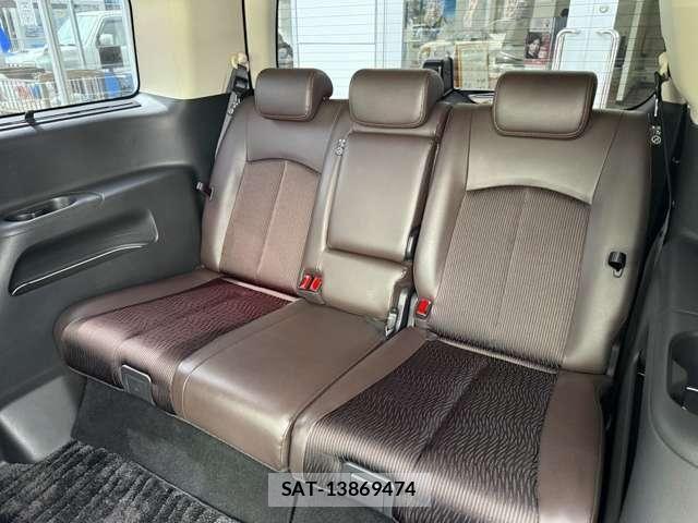 Nissan ELGRAND 2021-10 7784665-12