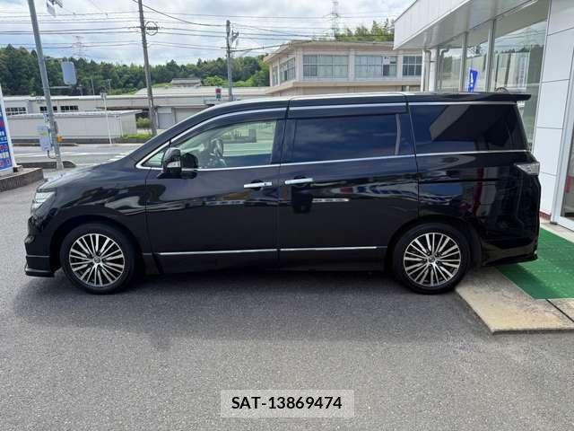 Nissan ELGRAND 2021-10 7784665-3