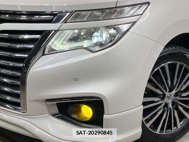 Nissan ELGRAND 2015-07 7784655-12