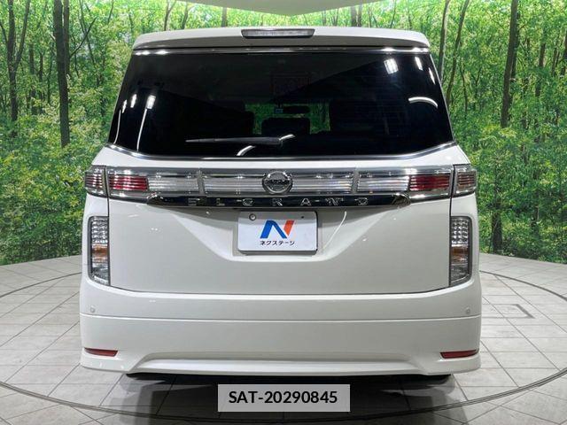 Nissan ELGRAND 2015-07 7784655-15