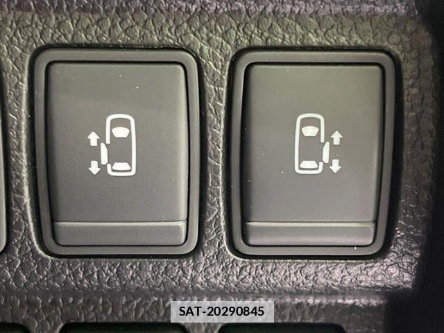 Nissan ELGRAND 2015-07 7784655-5