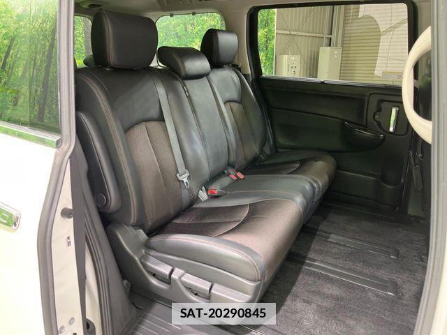 Nissan ELGRAND 2015-07 7784655-8