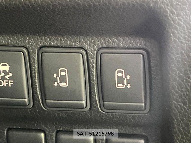 Nissan ELGRAND 2014-06 7784657-4