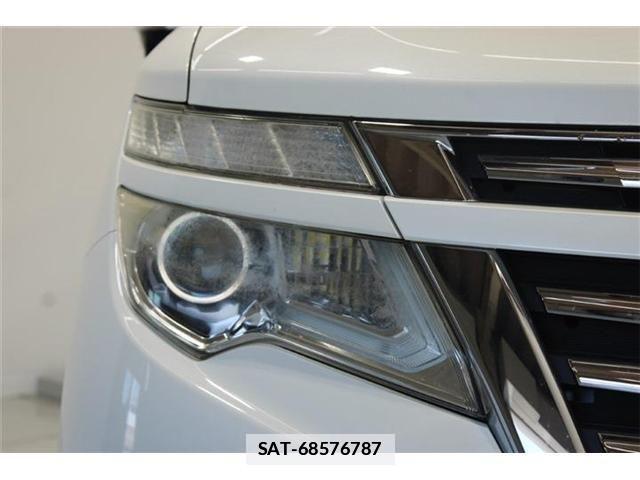 Nissan ELGRAND 2017-03 7784658-16