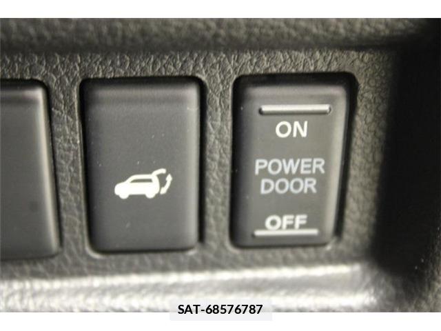 Nissan ELGRAND 2017-03 7784658-4