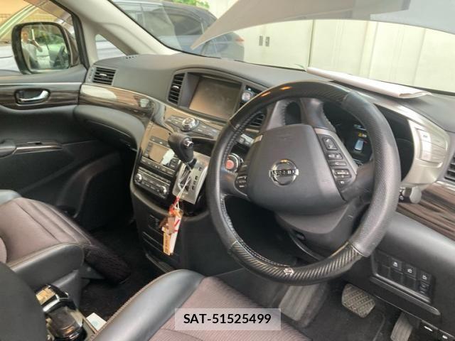 Nissan ELGRAND 2017-03 7876301-17