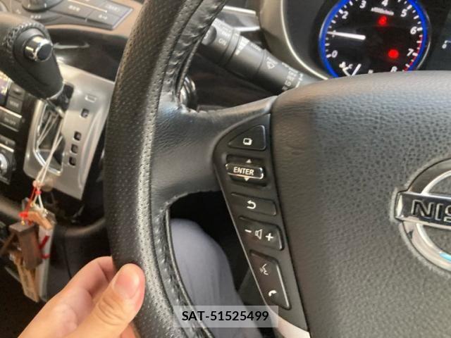 Nissan ELGRAND 2017-03 7876301-21