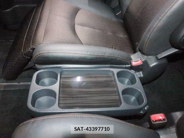 Nissan ELGRAND 2017-08 7876299-9