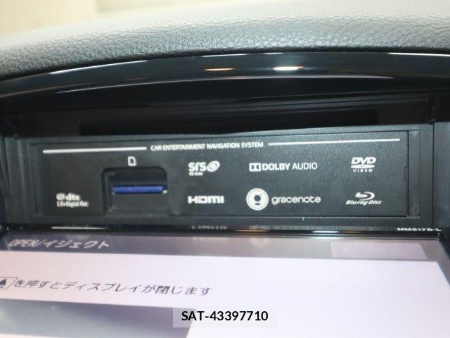 Nissan ELGRAND 2017-08 7876299-18