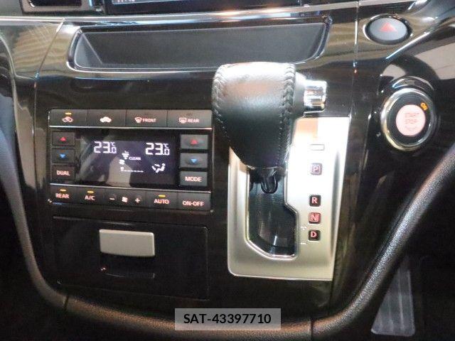 Nissan ELGRAND 2017-08 7876299-20