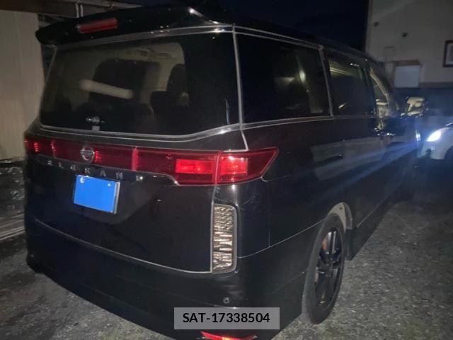 Nissan ELGRAND 2011-05 7876304-9