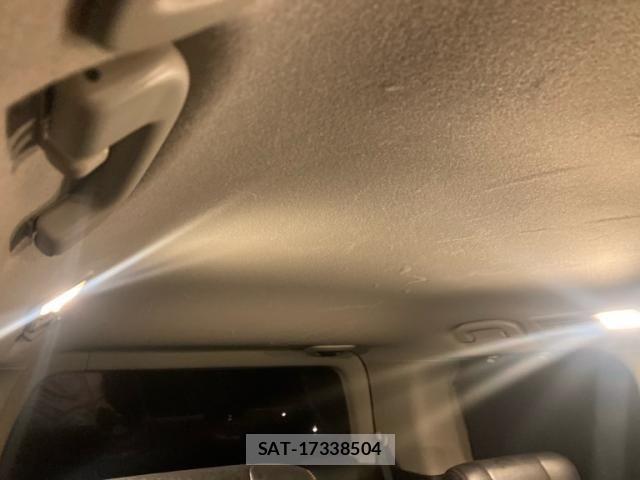 Nissan ELGRAND 2011-05 7876304-14