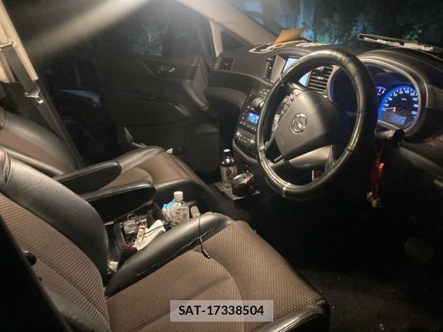 Nissan ELGRAND 2011-05 7876304-16