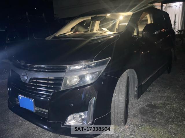 Nissan ELGRAND 2011-05 7876304-1