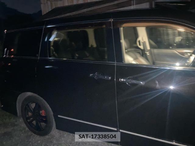 Nissan ELGRAND 2011-05 7876304-4