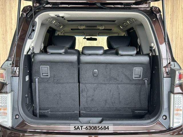 Nissan ELGRAND 2014-02 7902571-13