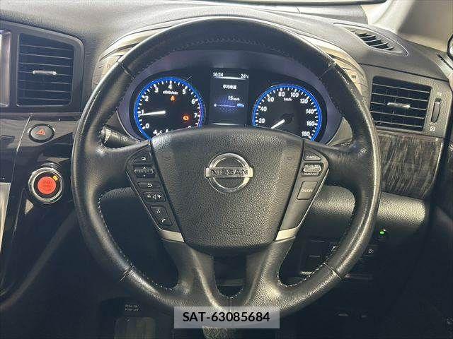 Nissan ELGRAND 2014-02 7902571-14