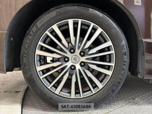 Nissan ELGRAND 2014-02 7902571-17