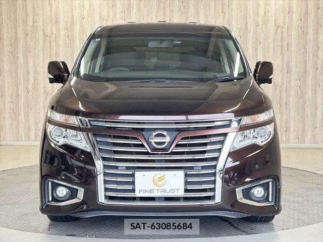 Nissan ELGRAND 2014-02 7902571-18