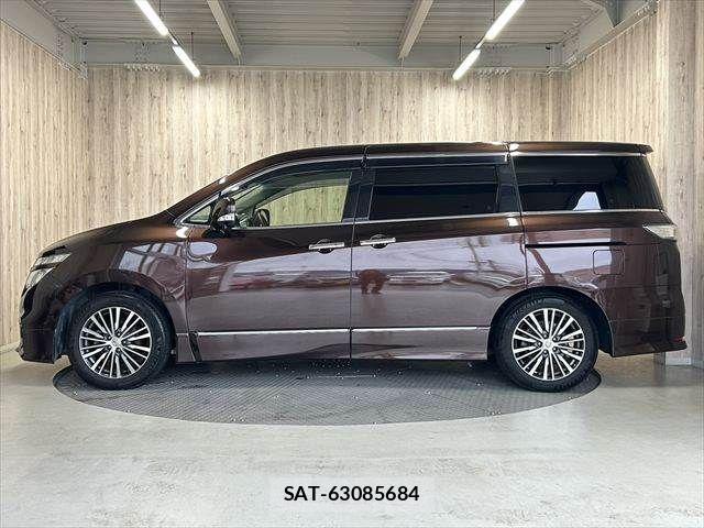 Nissan ELGRAND 2014-02 7902571-24