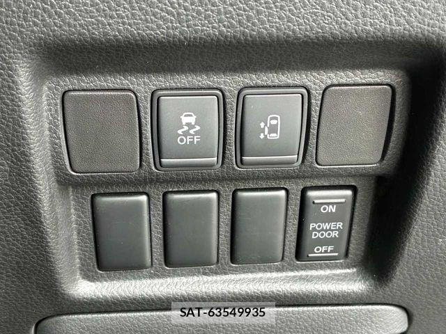 Nissan ELGRAND 2015-07 7902568-10