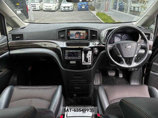 Nissan ELGRAND 2015-07 7902568-1