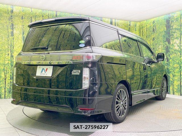 Nissan ELGRAND 2018-02 7961500-17