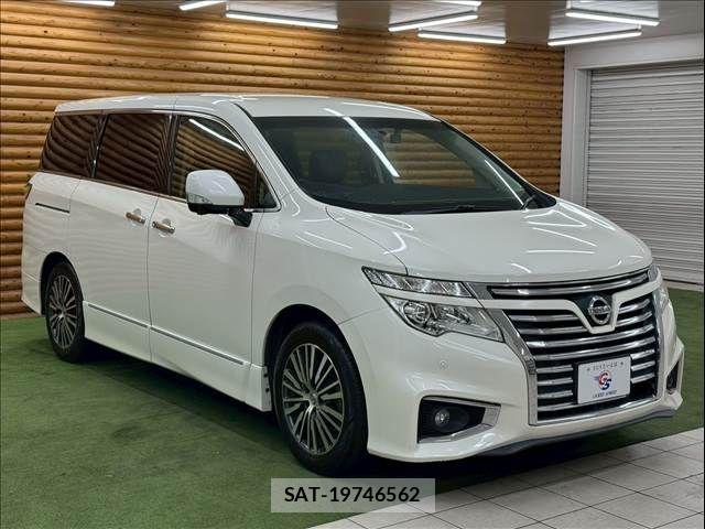 Nissan ELGRAND 2014-01 7961507-15