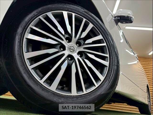Nissan ELGRAND 2014-01 7961507-18