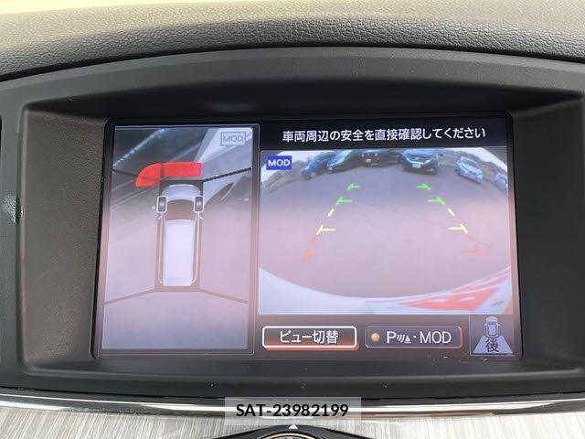 Nissan ELGRAND 2019-02 7961499-10