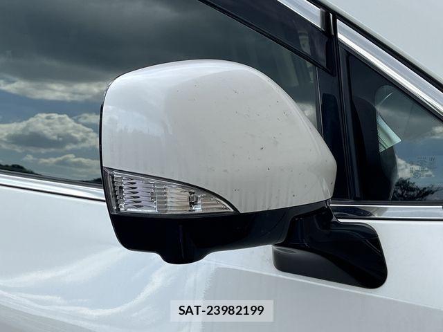 Nissan ELGRAND 2019-02 7961499-24