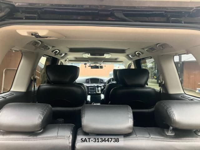 Nissan ELGRAND 2012-01 7961511-10