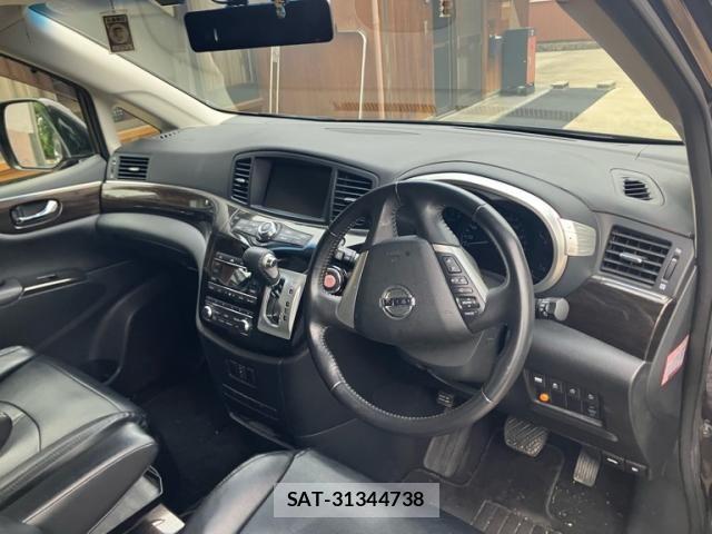 Nissan ELGRAND 2012-01 7961511-15