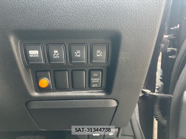 Nissan ELGRAND 2012-01 7961511-20