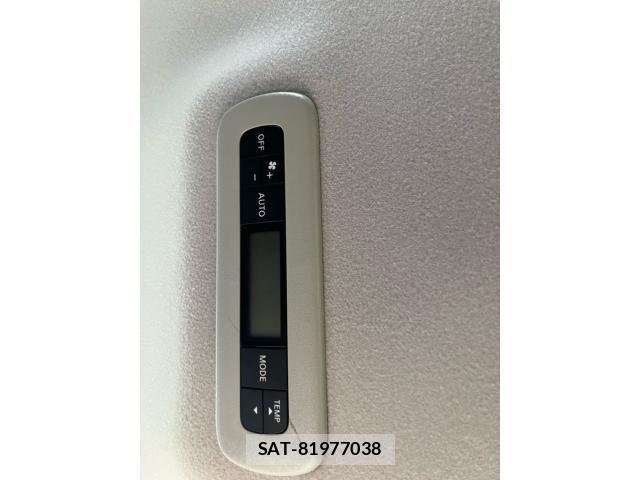Nissan ELGRAND 2019-03 7979147-17