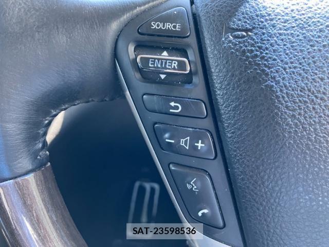 Nissan ELGRAND 2013-07 7979149-14