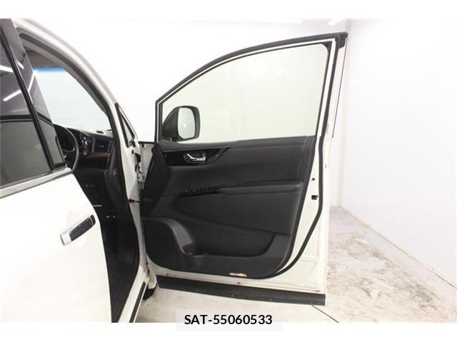 Nissan ELGRAND 2023-06 7979145-29