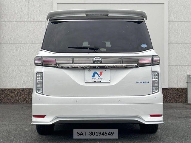 Nissan ELGRAND 2021-05 7979146-16