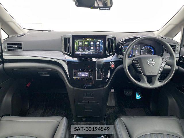 Nissan ELGRAND 2021-05 7979146-1